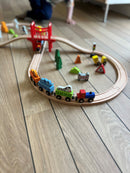 Togsæt med 3 vogne og dyr i træ fra VIGA.