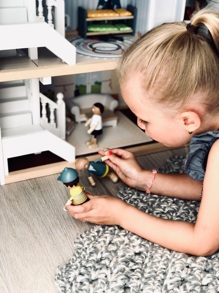 Small Foot - Dukkehus i træ - Urban Villa