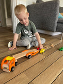 Autotransporter i træ med 4 biler