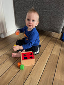 Puttekasse i træ med 8 klodser fra VIGA