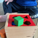 Puttekasse i træ med 8 klodser fra VIGA