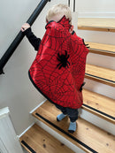 Udklædning - Vendbar kappe - Spiderman/Batman - Fra 3-4 år.