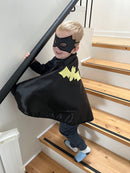Udklædning - Vendbar kappe - Spiderman/Batman - Fra 3-4 år.