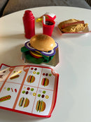 Legemad - Fastfood i træ & filt fra Hape