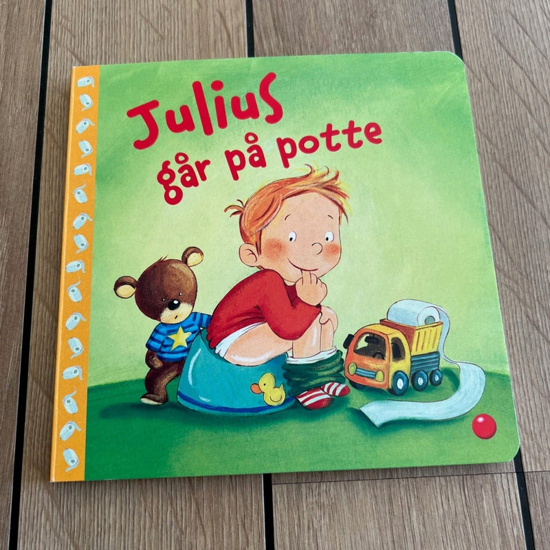 Bog - Julius går på potte - Fra 3 år
