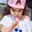 ARK - Brick Stick - bidesmykke - mørkblå - i brug