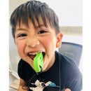 ARK - Dino - bidesmykke - limegrøn  - i brug