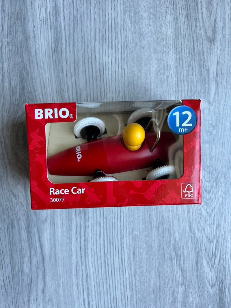 Racerbil fra BRIO i træ - Ass farve - Fra 12 mdr.