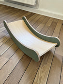 Balancebræt - Dusty green - FLEXA - Fra 6 mdr.