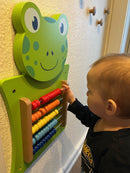 Aktivitetstavle i træ - Frø - Fra 18 mdr.