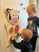 Aktivitetstavle i træ - Ko - Fra 18 mdr.