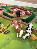 Legetæppe med bondegårds-tema og dyrefigurer - 100x150 cm.