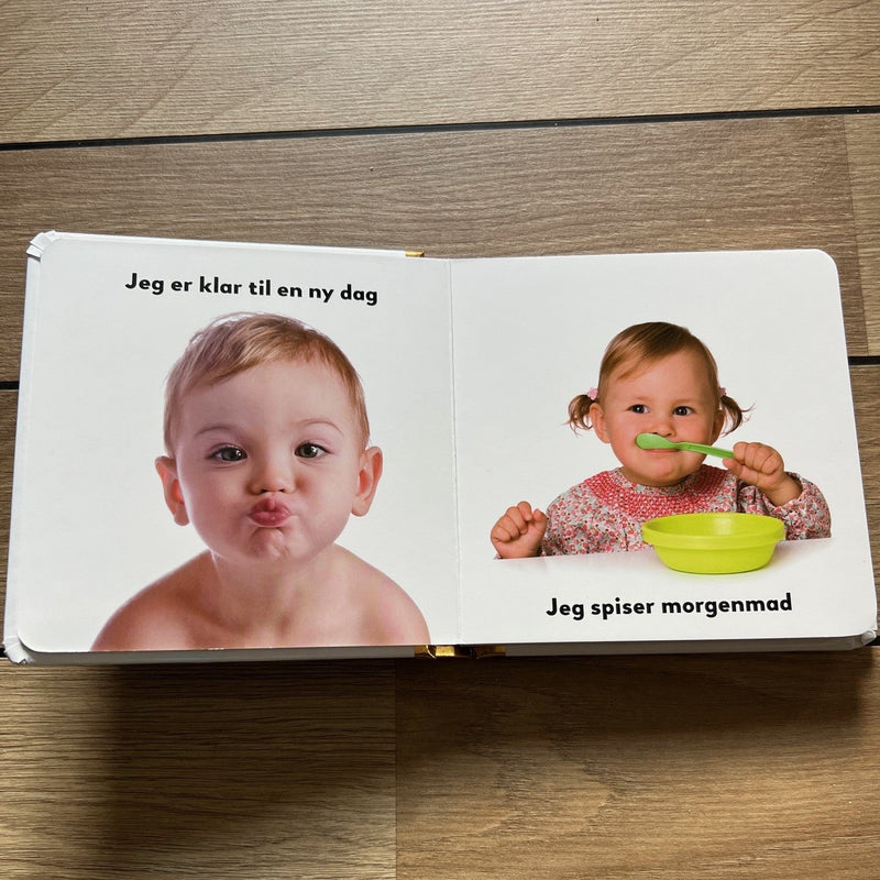 Min lille bog om Min dag - Børnebog