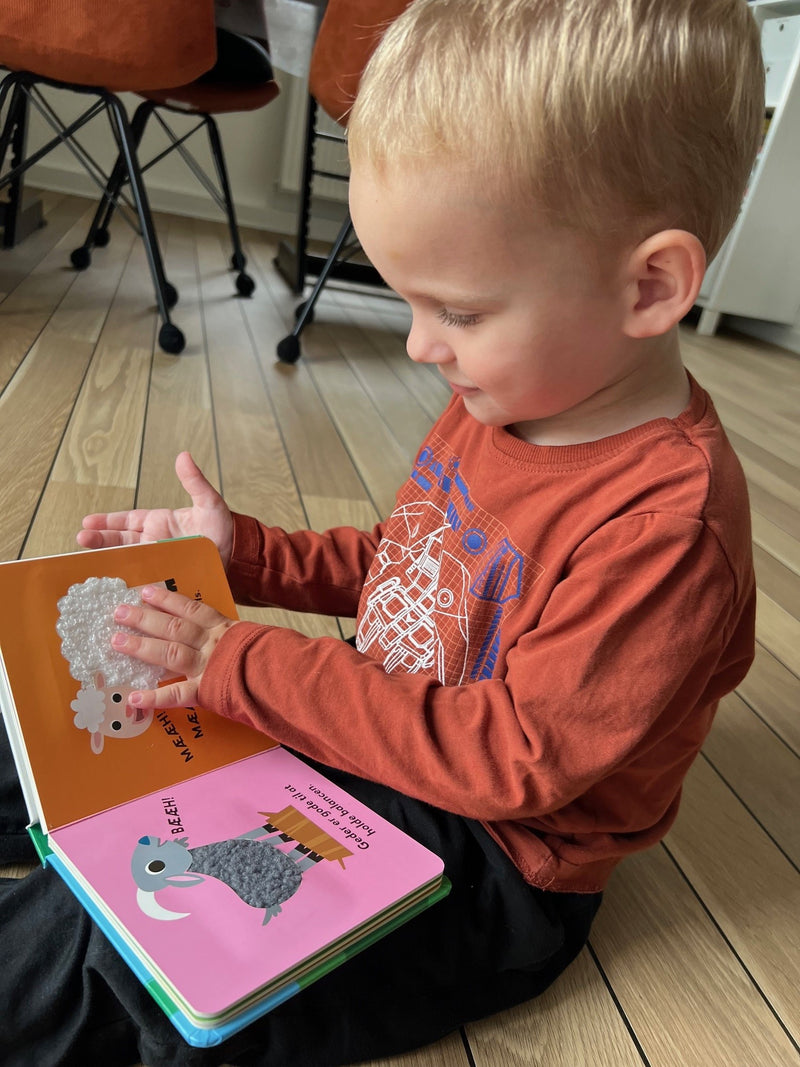 Rør og Føl - På bondegården - Børnebog