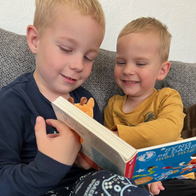 Syng og dans med mig! - Fingerdukkebog