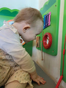 Aktivitetstavle i træ - Krokodille - Fra 18 mdr - VIGA. - Billede 1