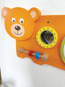 Aktivitetstavle i træ - Bjørn - Fra 18 mdr. - Billede 1
