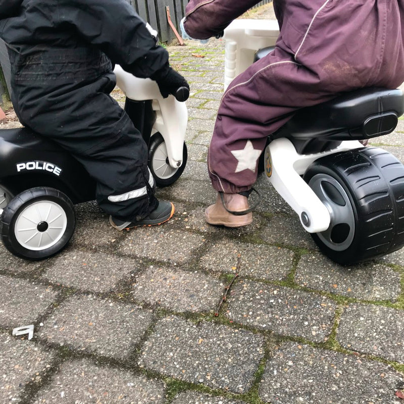 Politi Scooter / Skubber med Gummihjul fra Dantoy - fra 2 år. - Billede 1