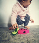 Frugtvenner Sensorisk Legetøj - Fat Brain Legetøj - Fra 1 år. - Billede 1