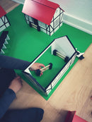 KREA Bondegård i træ - 3-længet. - Billede 1