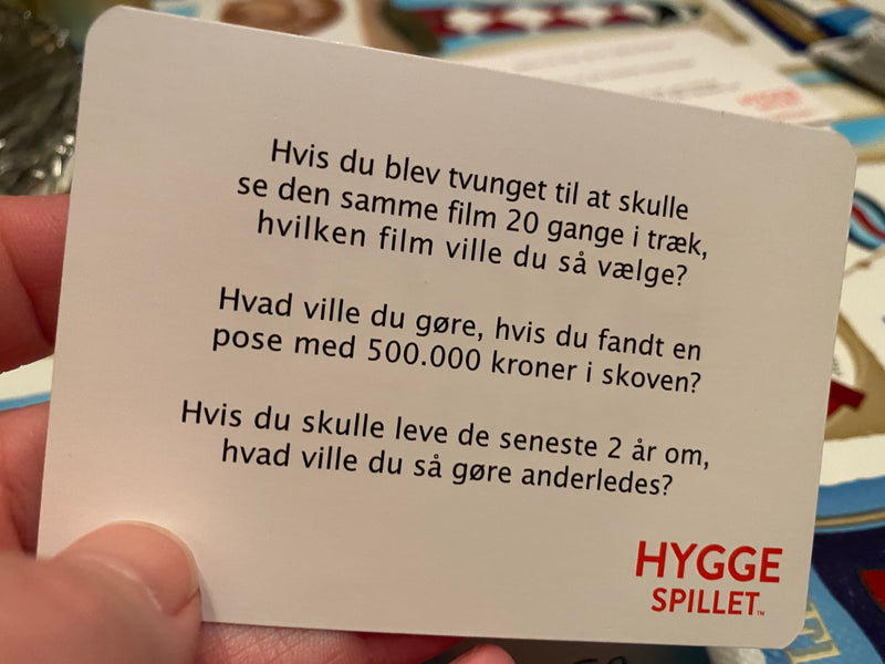 Hyggespillet selskabsspil - Fra 14 år - Kylskåpspoesi.
