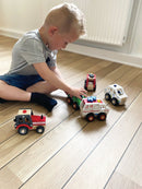 Magni Træbil: Ambulance i træ - 13 cm - Fra 18 mdr. - Billede 1