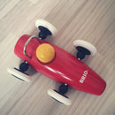 Racerbil fra BRIO i træ - Ass farve - Fra 12 mdr. - Billede 1