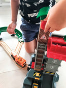 BRIO 33887 Togbane - Løft & Læs med lagerbygning  - Fra 3 år. - Billede 1