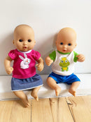 Dukketøj - 25-31 cm - T-shirt & shorts - Fra 3 år. - Billede 1