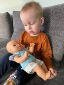 Dukketøj - 32-37 cm - T-shirt & shorts - Fra 3 år. - Billede 1