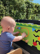 Aktivitetstavle i træ - Lille Krokodille - Fra 18 mdr. - Billede 1