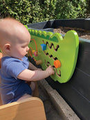 Aktivitetstavle i træ - Lille Krokodille - Fra 18 mdr. - Billede 1