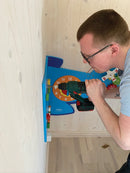 Aktivitetstavle i træ - Flyvemaskine - Fra 18 mdr - VIGA. - Billede 1