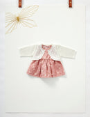 byASTRUP Dukketøj: 30-35 cm - Kjole med Cardigan i strik. - Billede 1