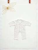 byASTRUP Dukketøj: 46-50 cm - Sparkedragt med Rosa prikker. - Billede 1