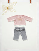 byASTRUP Dukketøj: 46-50 cm - Bukser og Bluse m print. - Billede 1