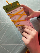 Læringsspil - Snør Tabellen - Wacky Wonders - Fra 5 år. - Billede 1