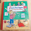 Bog - Laura hos lægen - Fra 3 år. - Billede 1