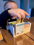 Kasseapparat i træ fra MaMaMeMo - Fra 3 år.