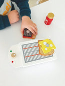 Legemad, Brødrister m tilbehør i FSC-træ - MaMaMeMo - Fra 2 år - Billede 1