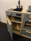 Mamamemo Legeservice - Spisestel- Grøn - Fra 3 år. - Billede 1