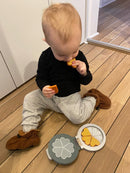 Mamamemo Legekøkken- Vaffeljern i FSC træ - Grøn - Fra 3 år. - Billede 1