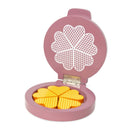 Mamomemo Legekøkken - Vaffeljern i FSC træ - Rød - Fra 3 år. - Billede 1