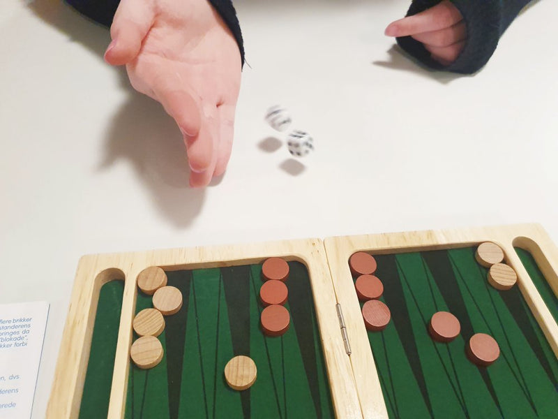 Backgammon i  træ - strategispil - GOKI - fra 7 år - Billede 1