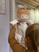 Krammedukke, Vigga - 42 cm - byAstrup - Fra 1 år.